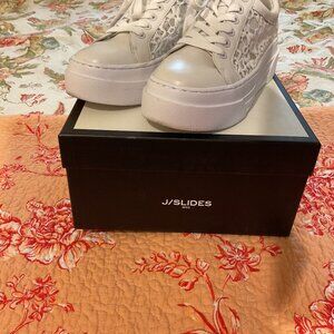 JSLIDES PLATFORM SNEAKERS